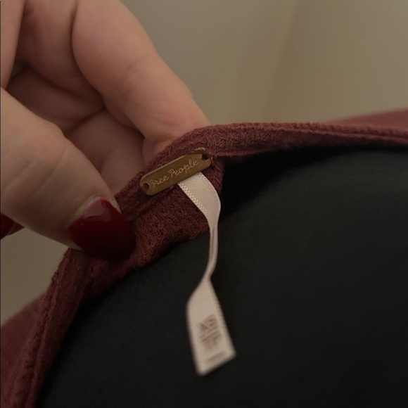 Free People Thermal Studded Grommet Sleeves Long Sleeve Top Red Jasper Size XS - Picture 7 of 10